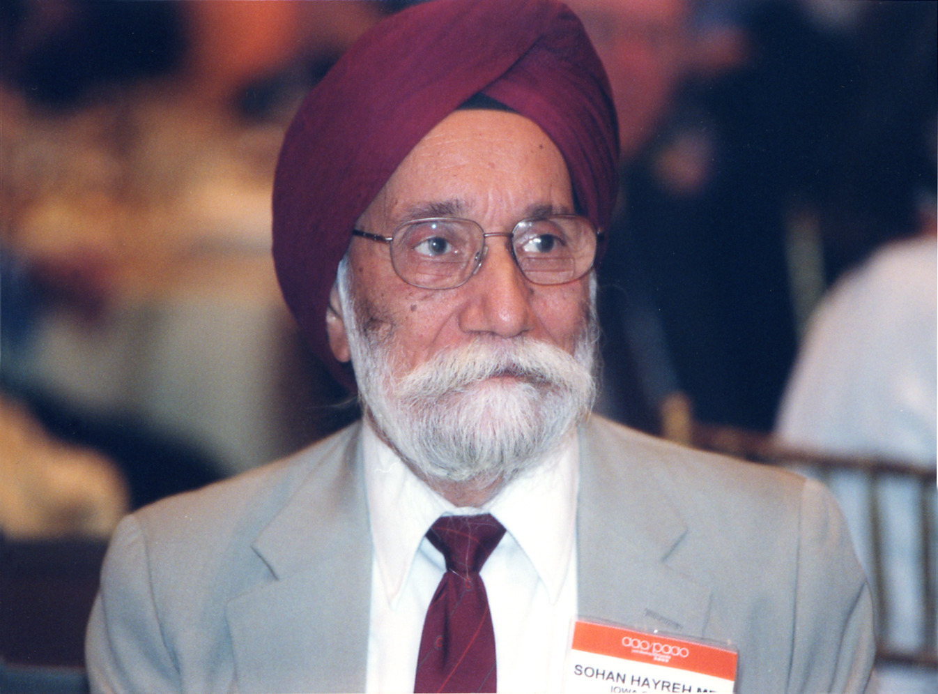 Dr. Sohan Hayreh at AAO 2002