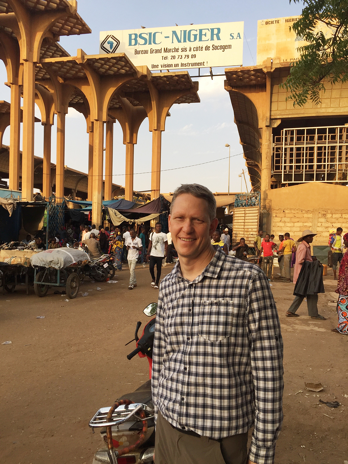 Hans House in Niger courtyard