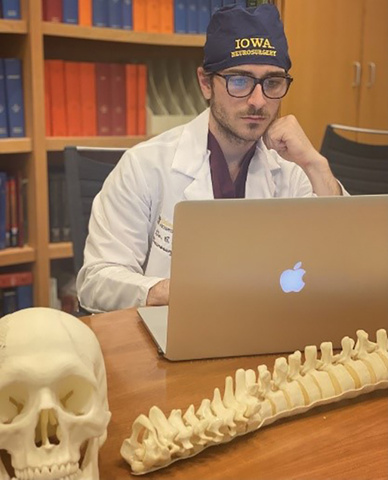 Q&A with Anthony Piscopo: Clinical research sparked neurosurgery passion and new research skills