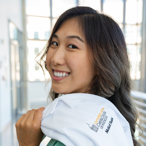 Destinee Gwee, thumbnail