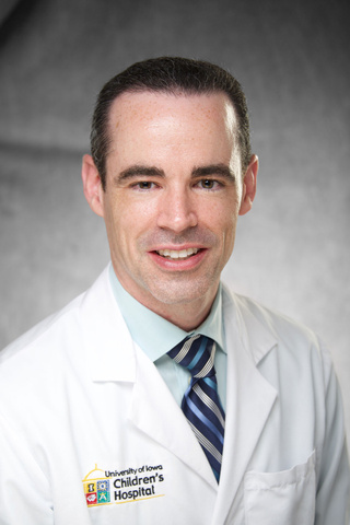 Brian Dlouhy, portrait