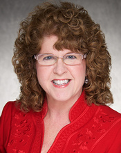 Peggy Nopoulos portrait