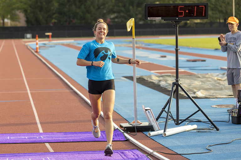 Ali Kallner wins the individual women's Carver Black and Gold Mile Run